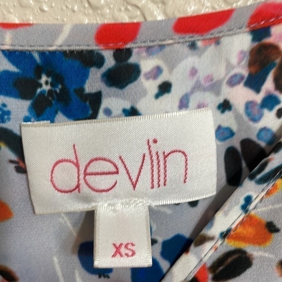 Devlin floral print cold shoulder shift dress - Picture 5 of 11